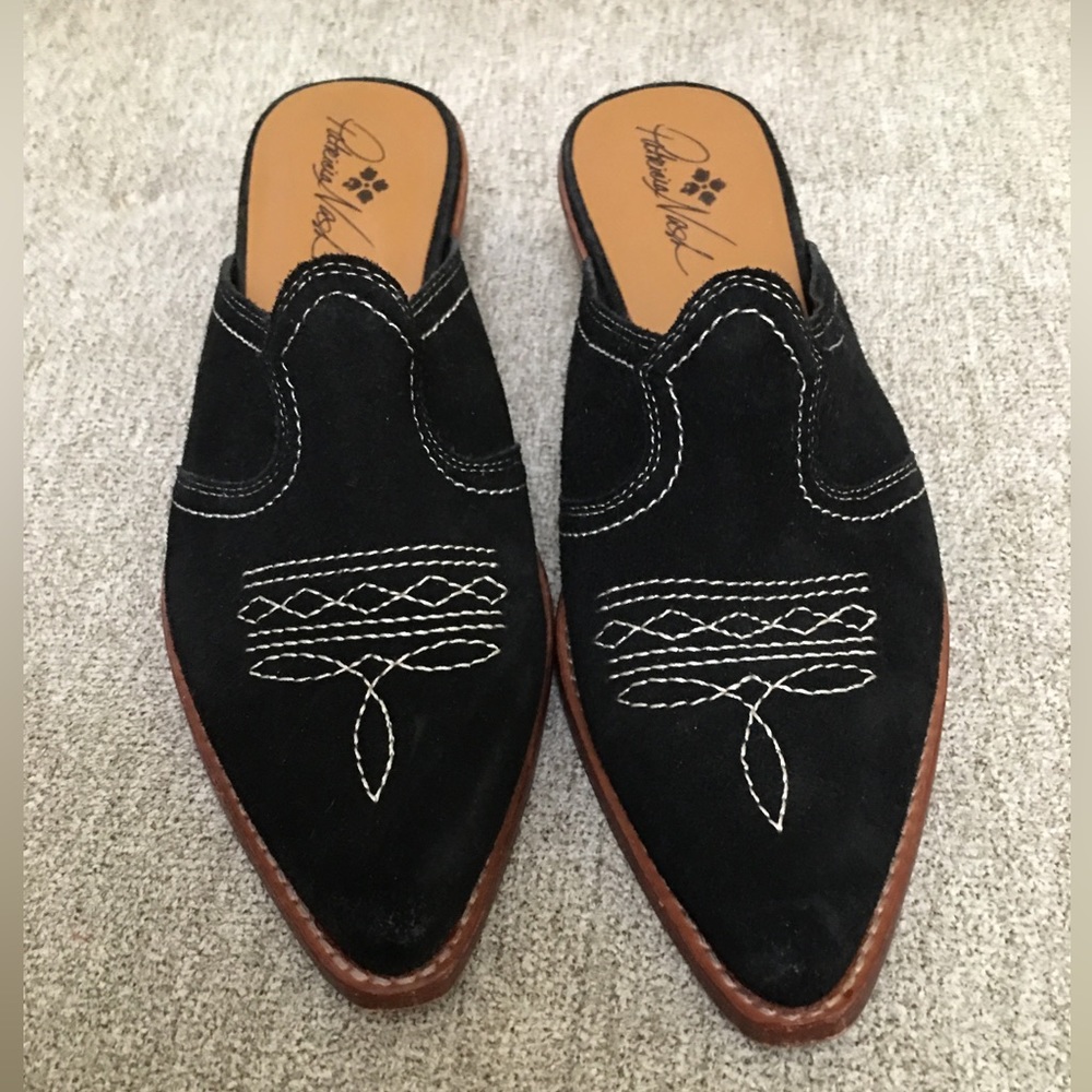 Patricia Nash Woman’s Battista Size 10.